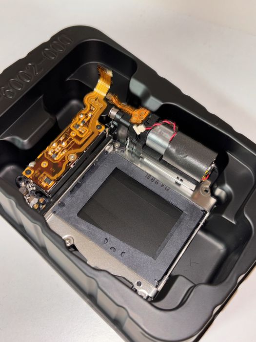 Затвор на Canon eos r оригінал