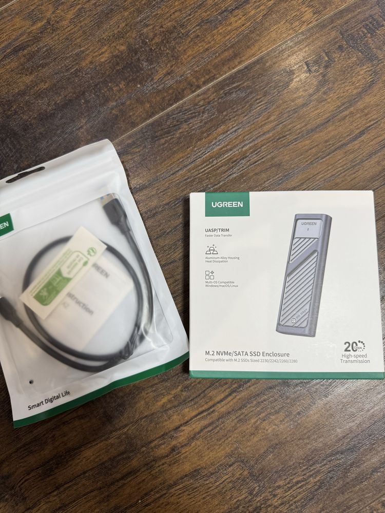 Внешний карман UGREEN 20 Gbps NVMe /SATA SSD to USB 3.2 / Type C