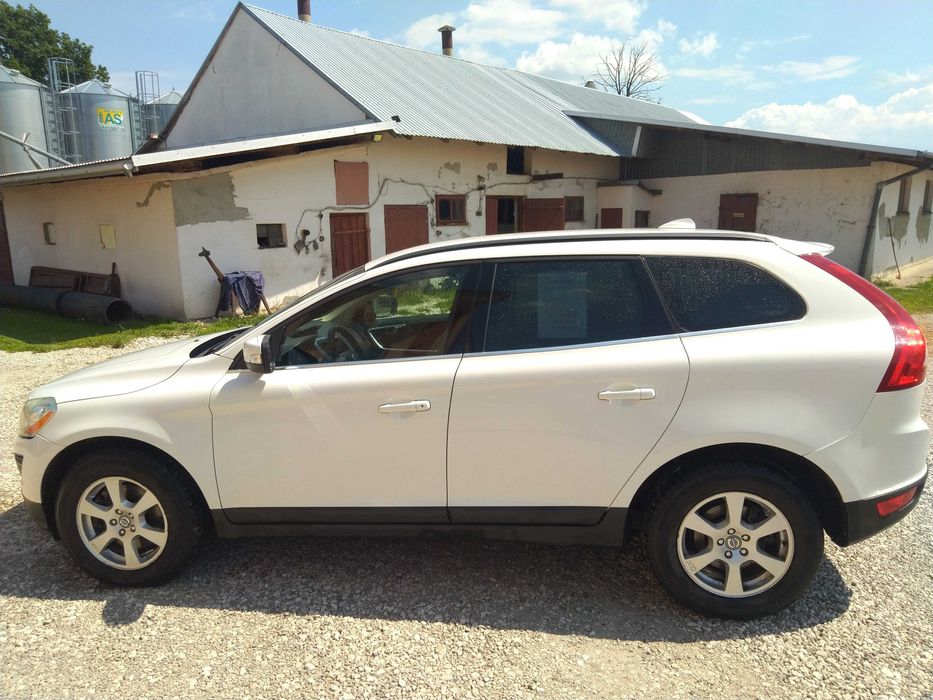 Volvo XC 60 ! 2010r. ! AWD 4x4 ! D5 205 KM ! bez wkładu ! Momentum !