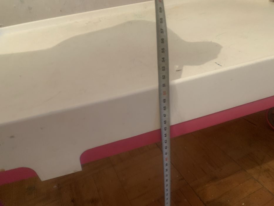 Дитячий столик та стільчики . Зростаюча парта .