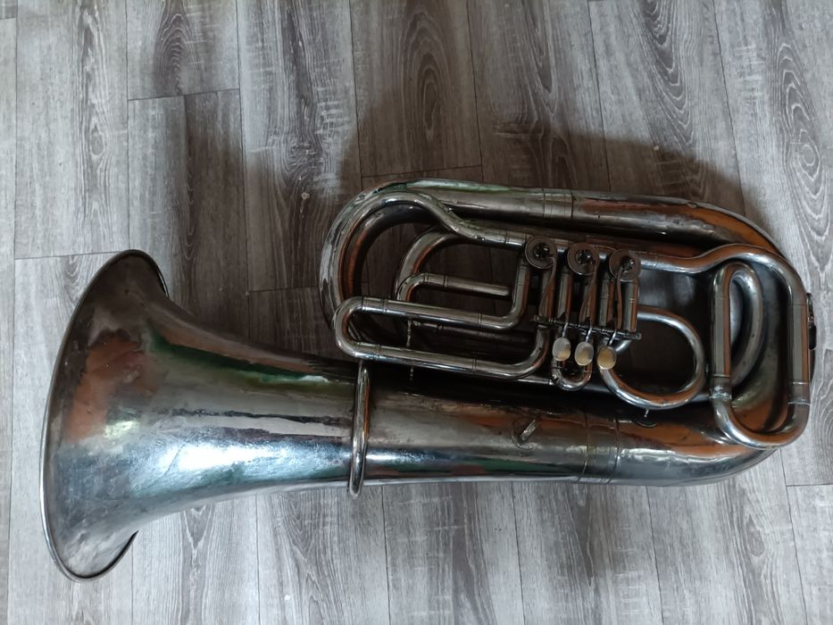 Туба in B Ленінград