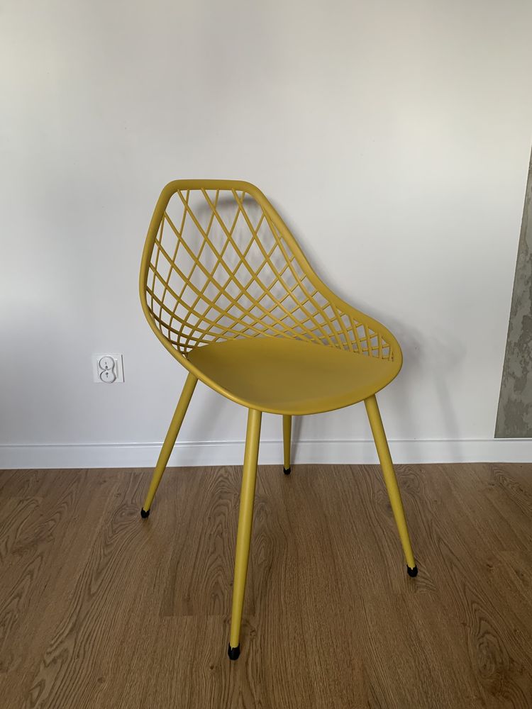 Krzesła nowoczesne w stylu skandynawskim