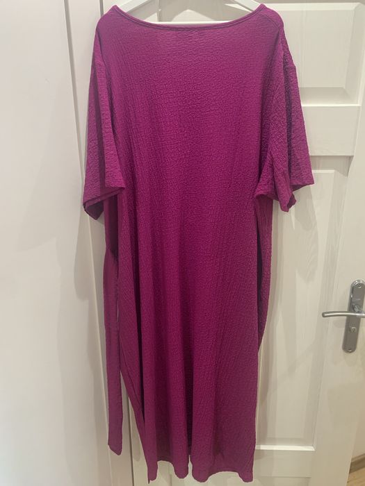 Sukienka midi z wiązaniem Bonprix piękny kolor róż fuksja 52 54