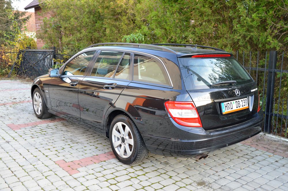 Piekny Mercedes Z Niemiec Alu PDC Kompresor