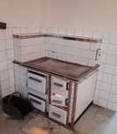 Piec kaflowy do rozbiórki