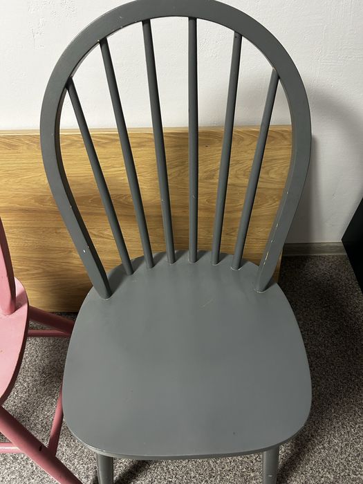 4 krzesla plus 1 dzieciece ikea