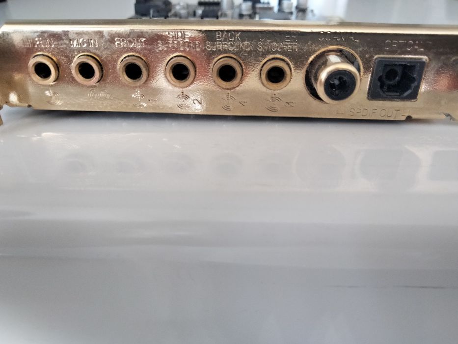 Звукова карта Auzen 7.1