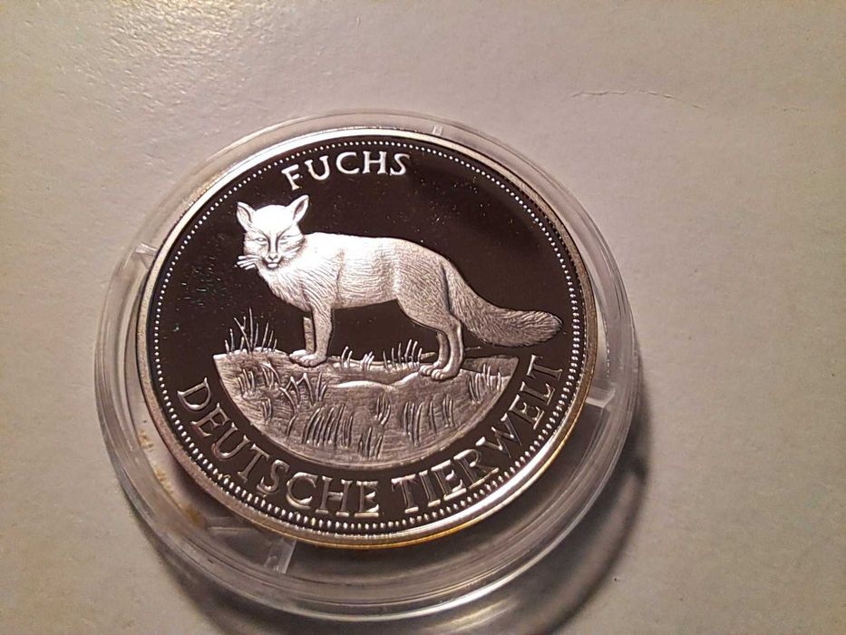 Numizmat Fuchs z 2001 r z serii Deutsche Tierwelt - srebro