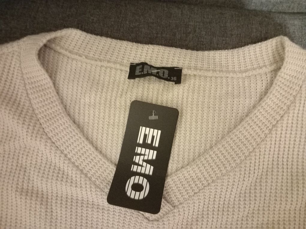 Sukienka długa dopasowana polskiej produkcji EMO r.36
