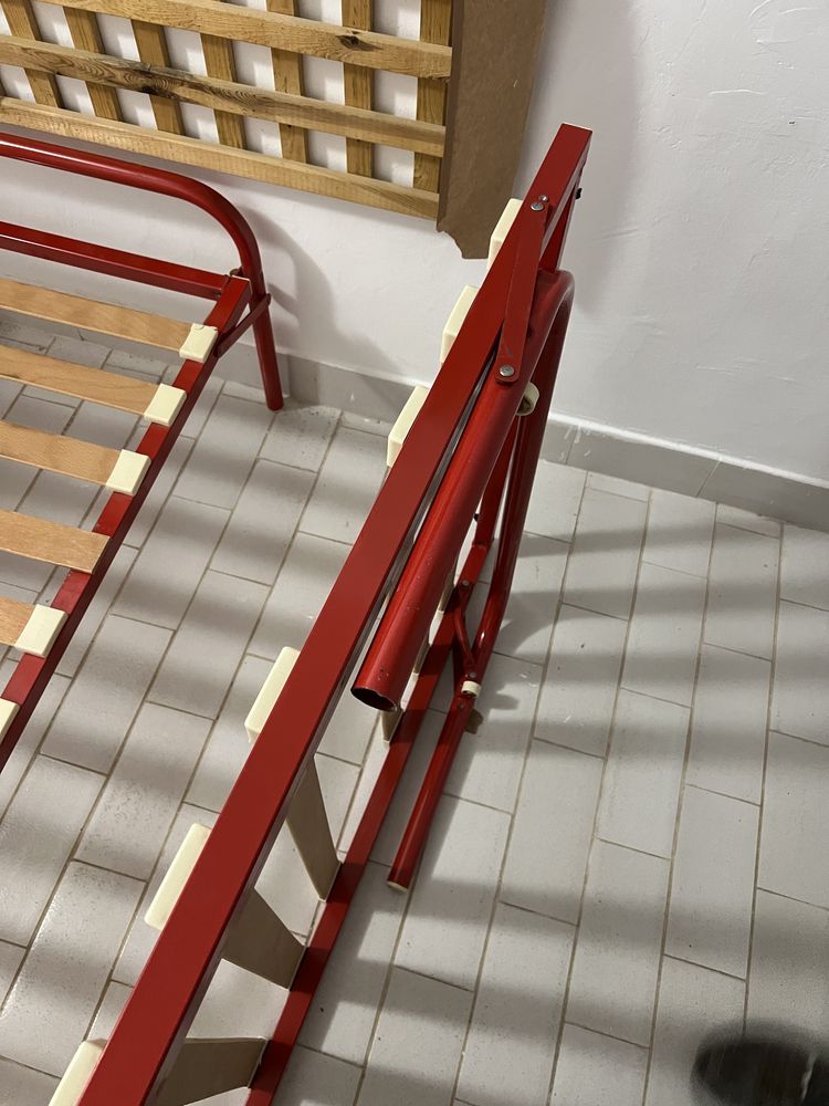 2 camas individuais 185x80 com pés dobráveis