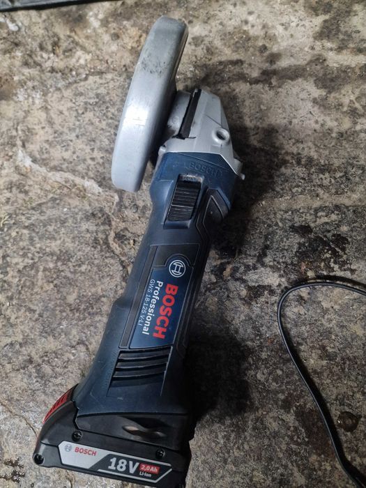 narzedzia bosch szlifierka wkretarka baterie ladowarka