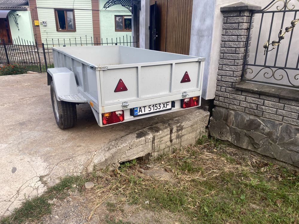 Продам прицеп зареєстрований страховка присутня !!