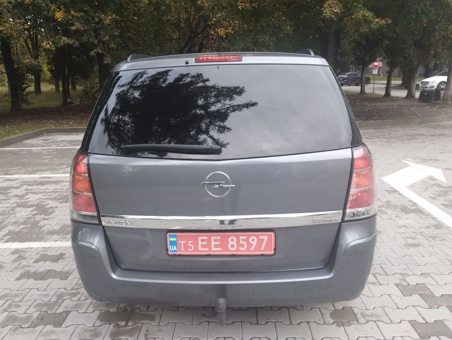 Продаж Opel Zafira