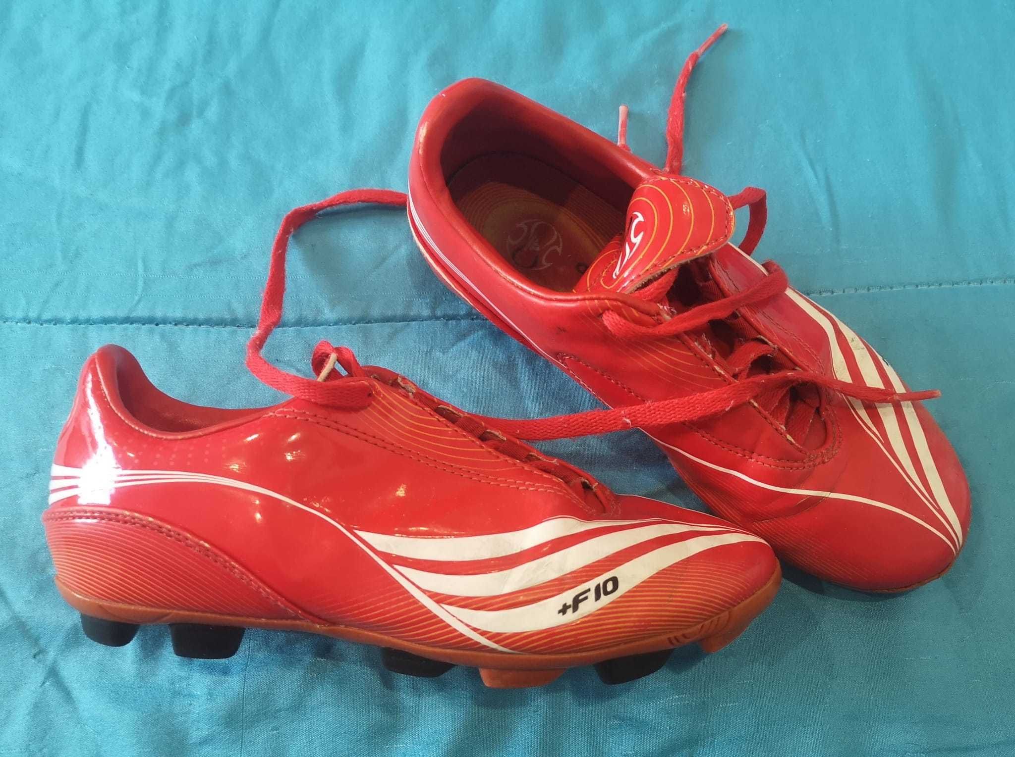 Chuteiras Adidas F10 criança, tam 33