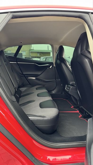 Tesla Model Тесла Модель S 2013 р 60кВт Запас ходу 300 км Автомат