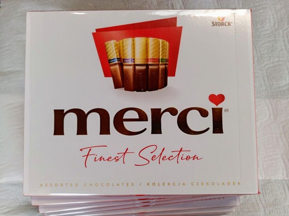 Bombonierka Czekoladki Merci Finest Selection 250g 10szt.