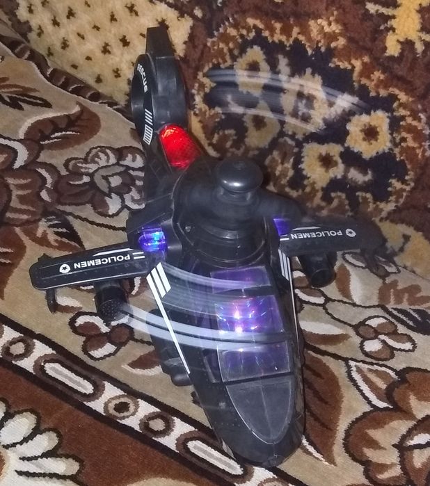 Вертелет музыкальный в рабочем состоянии