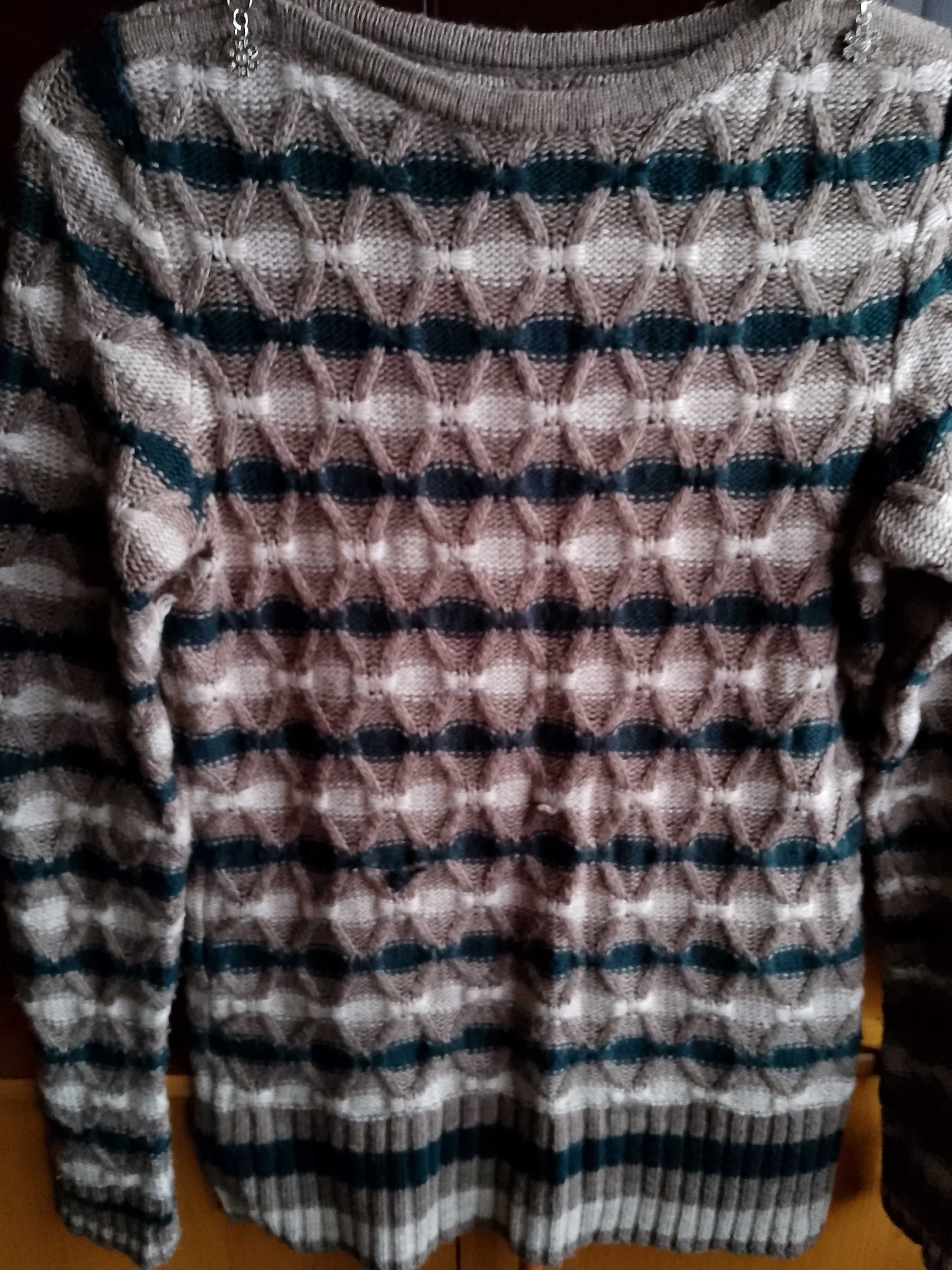 Пуловер/светр жіночий