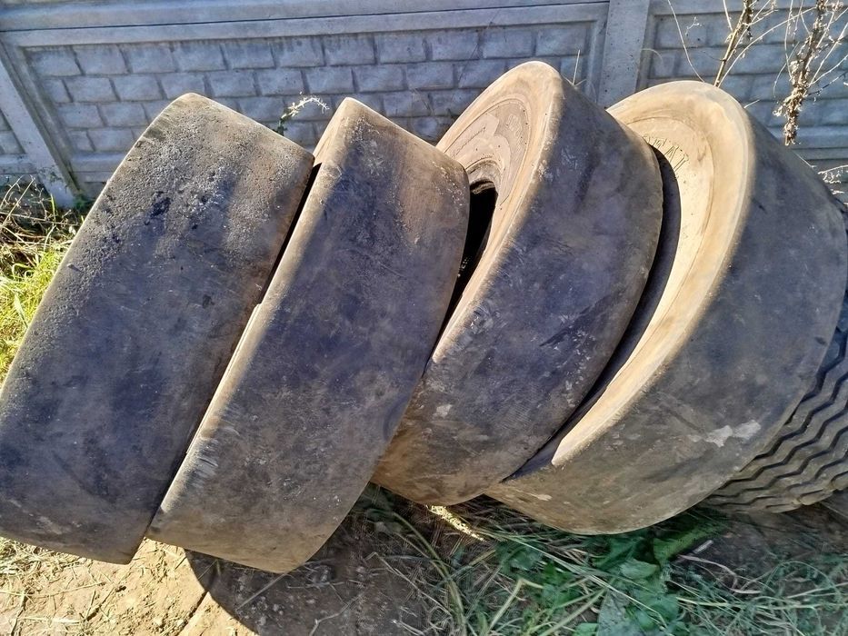 Opony przemysłowe 11.00-20 Advance walec drogowy