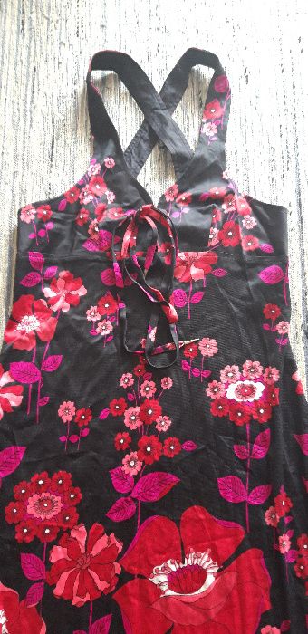Sukienka  retro  lata 60-70