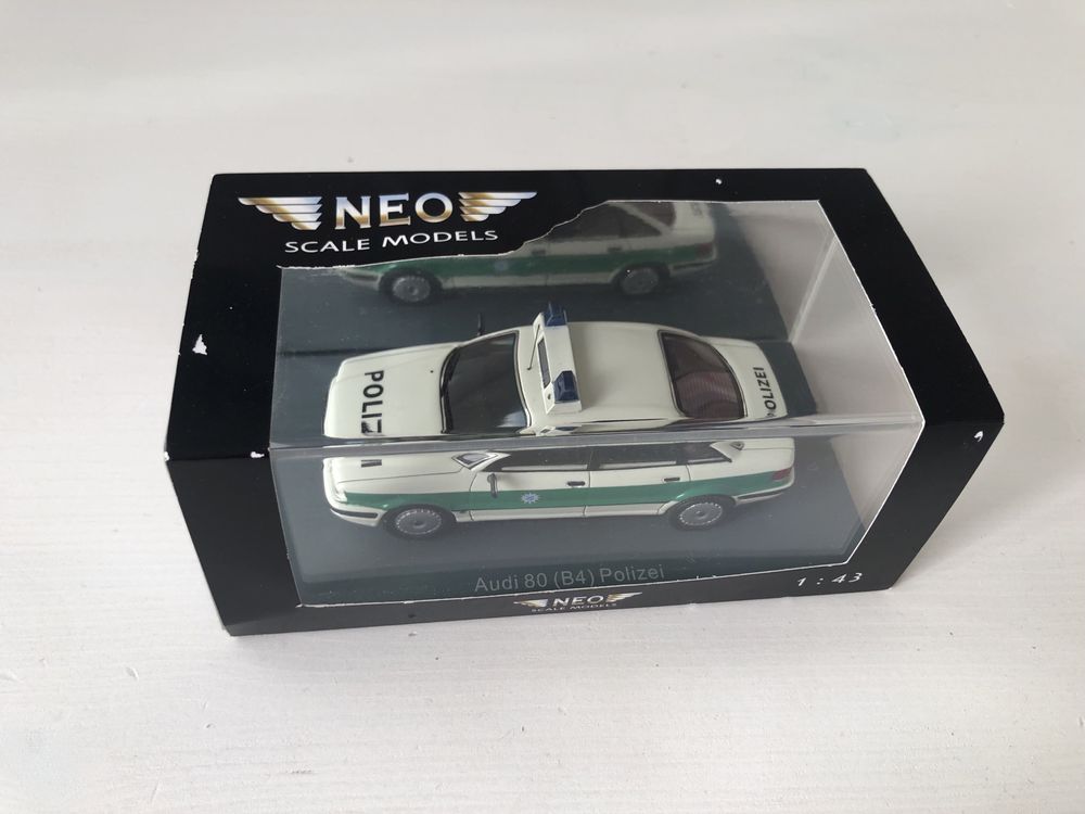 Model Audi 80 B4 Polizei skala 1:43 NEO 43353 Policja