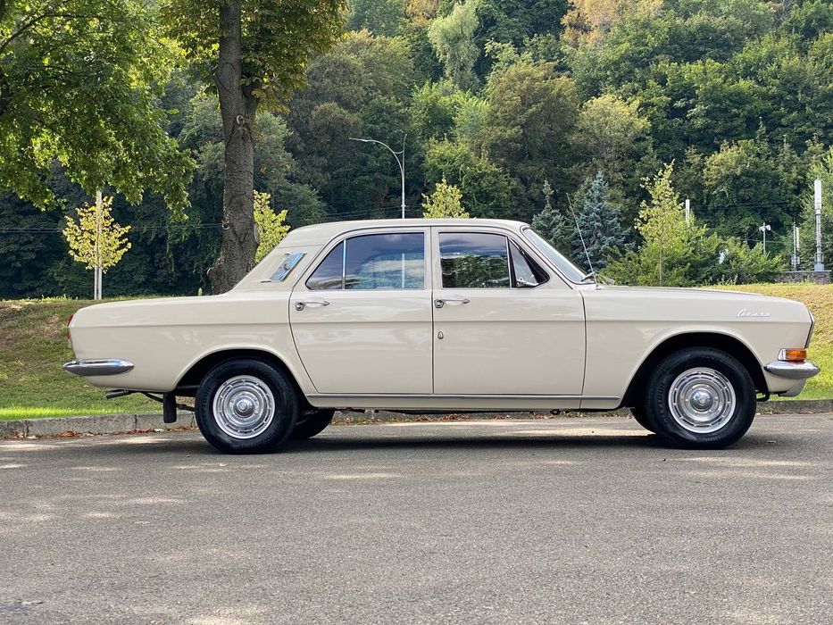 Волга ГАЗ -24 . 1976р.