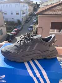 Кроссівки Adidas OZWEEGO