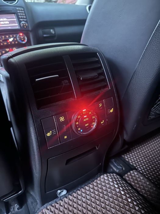 ML63 AMG в отличном состоянии,вся в родной краске