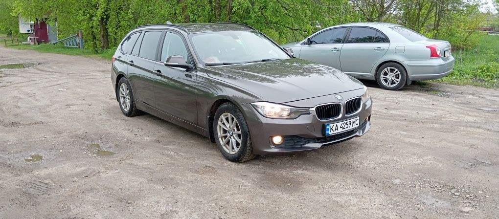 Продам BMW 3, 2.0 дизель, 2014 год.