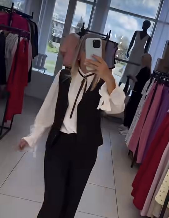 Продам білу блузу XL - L
