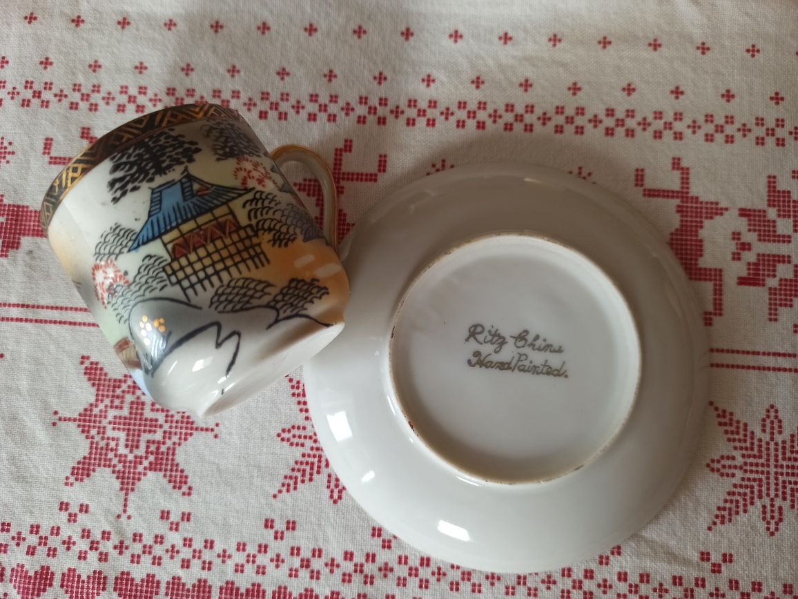 Chávena de café antiga de coleção