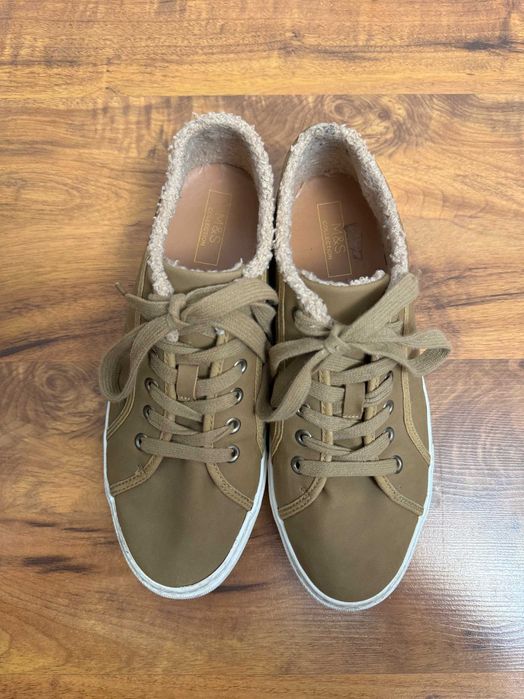 Trampki sneakersy tenisówki beżowe butyMarks Spencer rozmiar 40