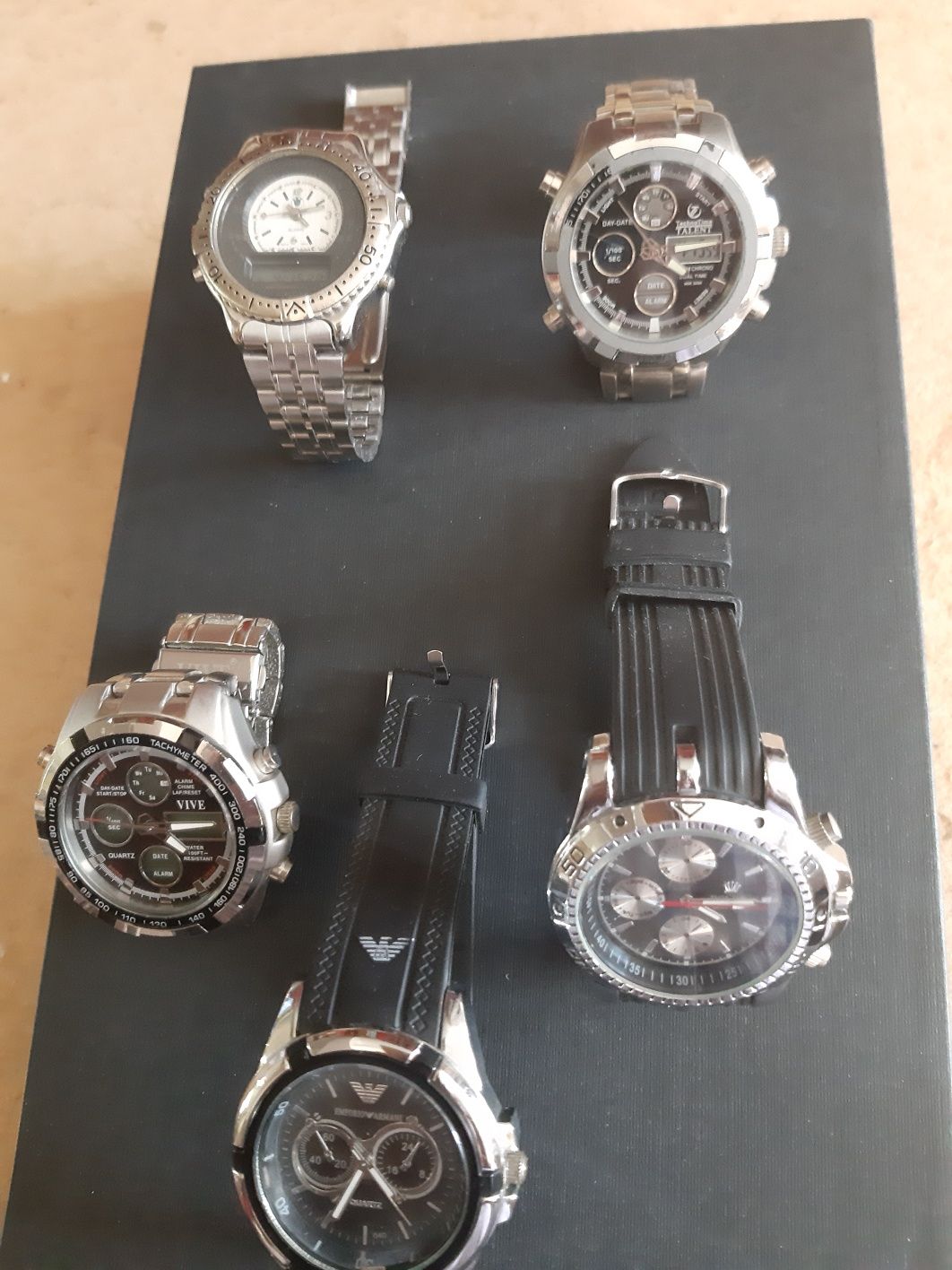 5 relógios de minha coleção