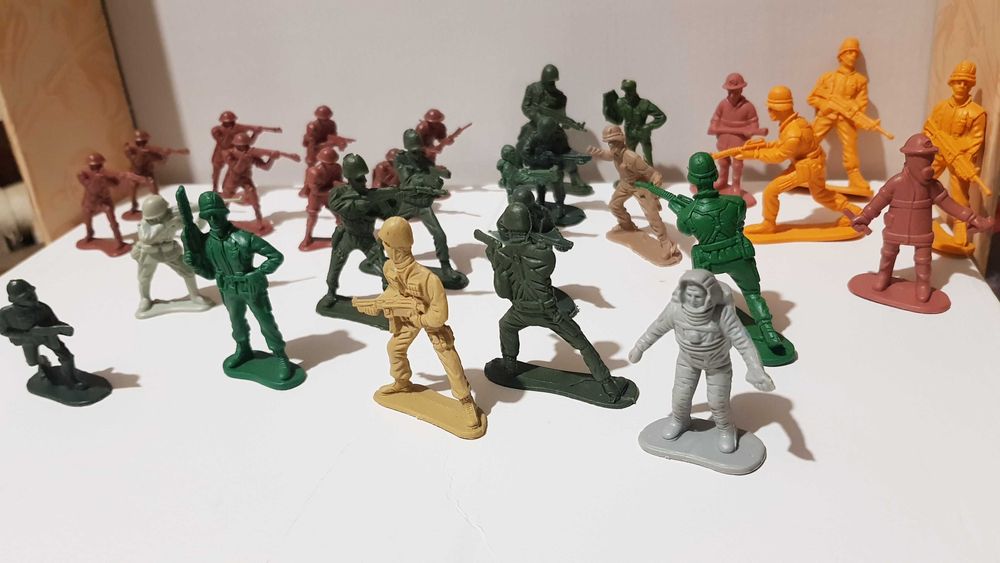 Набор солдатиков пехотинцев