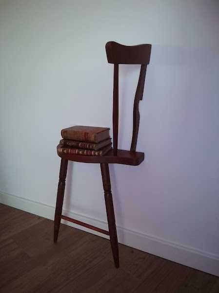 Prateleira/toalheiro de cadeira