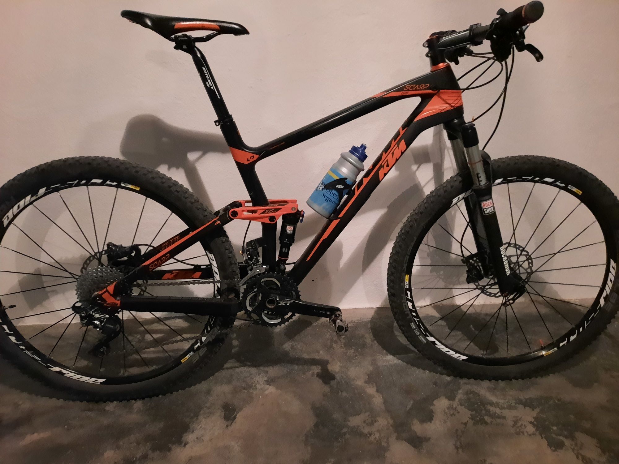 Bicicleta carbono ktm scarp elite