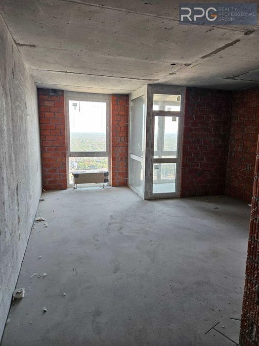 Продаж 2-к 75м2 ЖК Славутич 2.0 метро 2 хв вул зарічна будинок здано