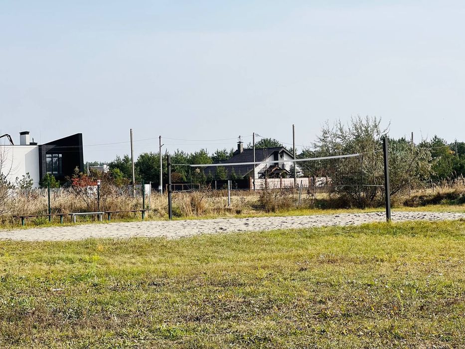 Продам участок в Обуховке закрытая территория лес река