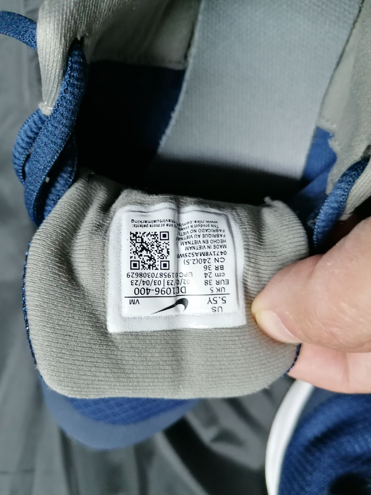 Sapatilhas Nike usadas
