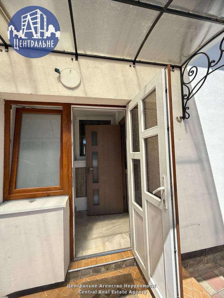 Оренда 1/2 будинку в районі Роші