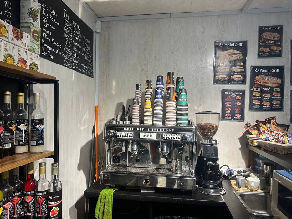 Продам кав'ярню "Black Swan" ТЕРМІНОВО