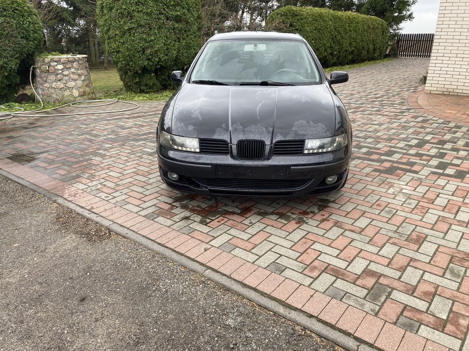 Seat Leon 1.6 czarny alufelgi