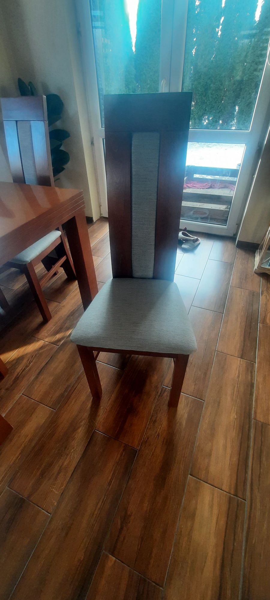 Stół z krzesłami rozkładany + 8 krzeseł