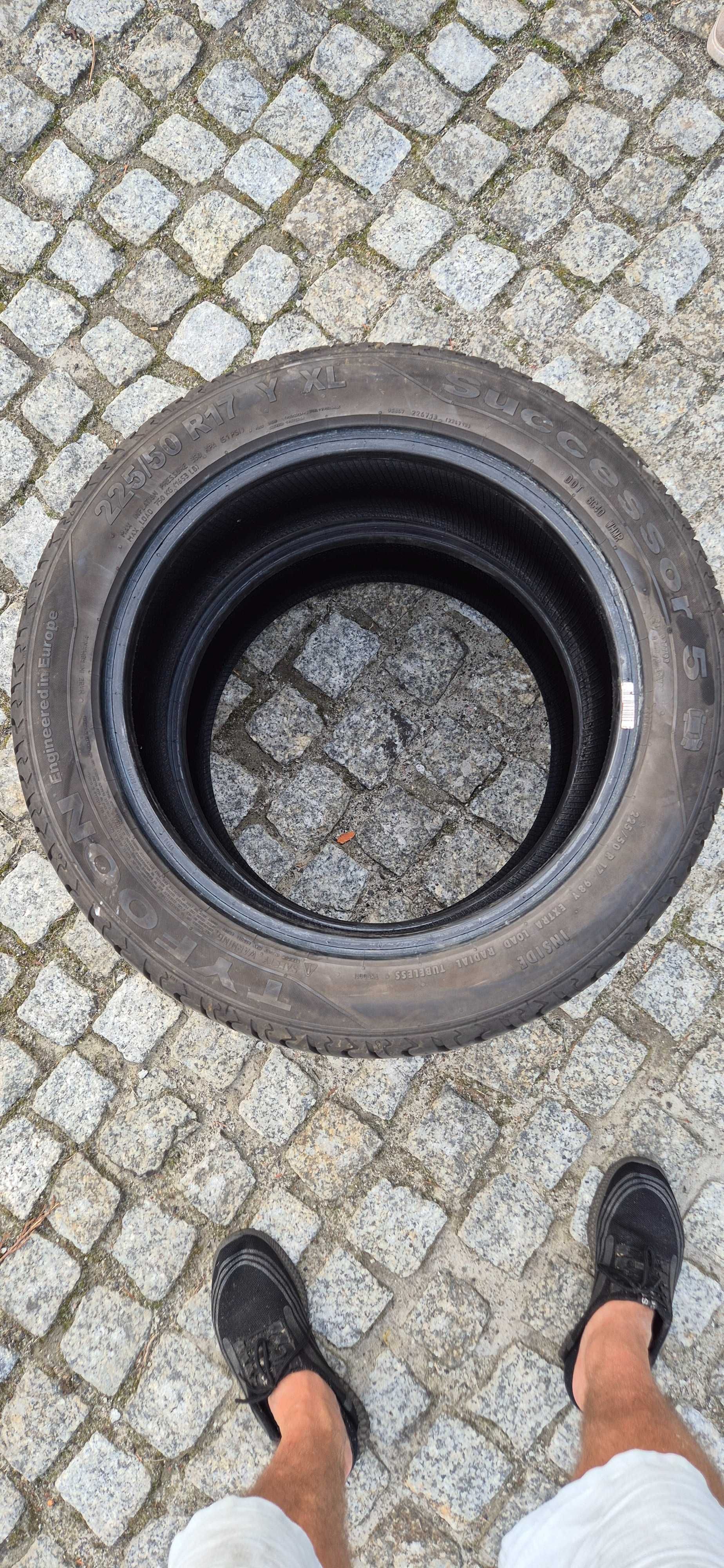 4szt Opon letnich 225/50R17 Tyfoon Successor 5.