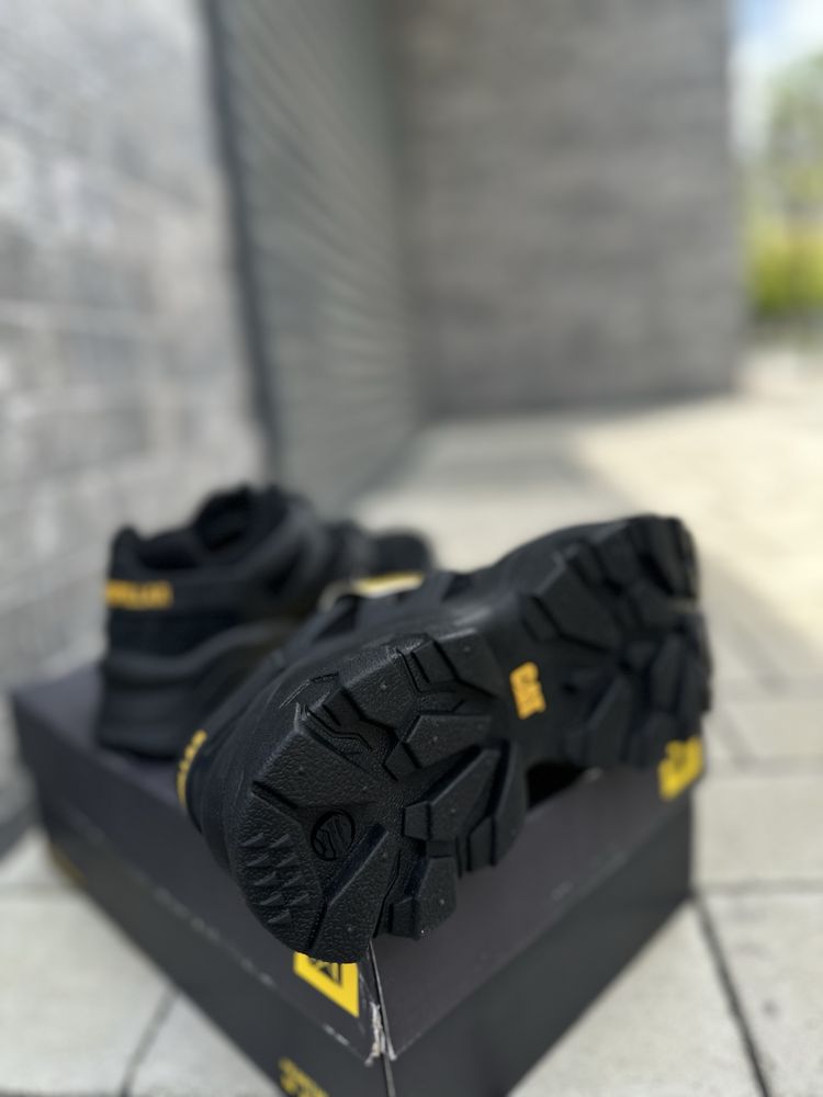 Жіночі оригінальні кросівки Cat Reactor Shoe P110560