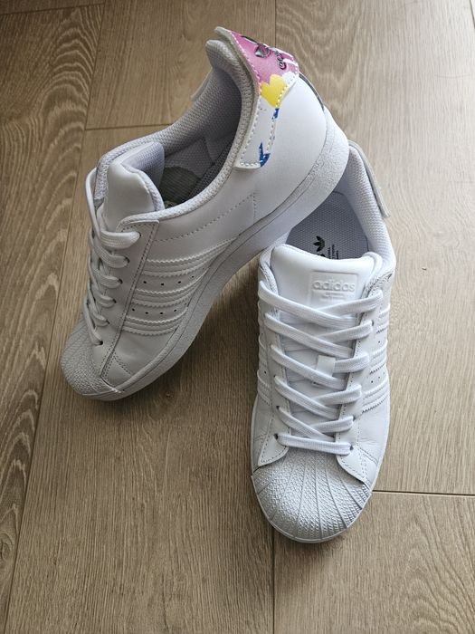 Nowe białe adidas superstar