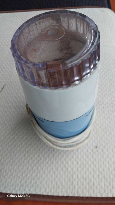 Młynek do kawy elektryczny