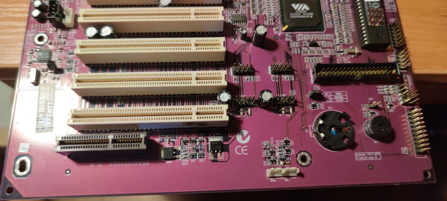 Płyta KOB P4X266 WFSX i procesor Pentium4 1,5ghz SL4SH USZKODZONE