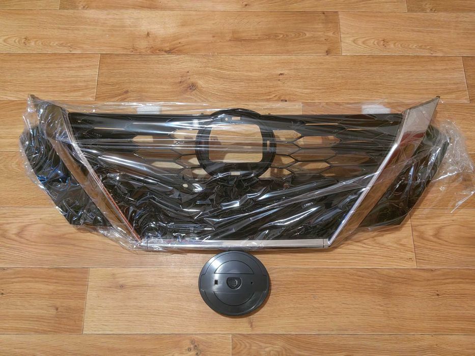 NISSAN SENTRA 2020 2022 Решетка радиатора с заглушкой боковой и центр.