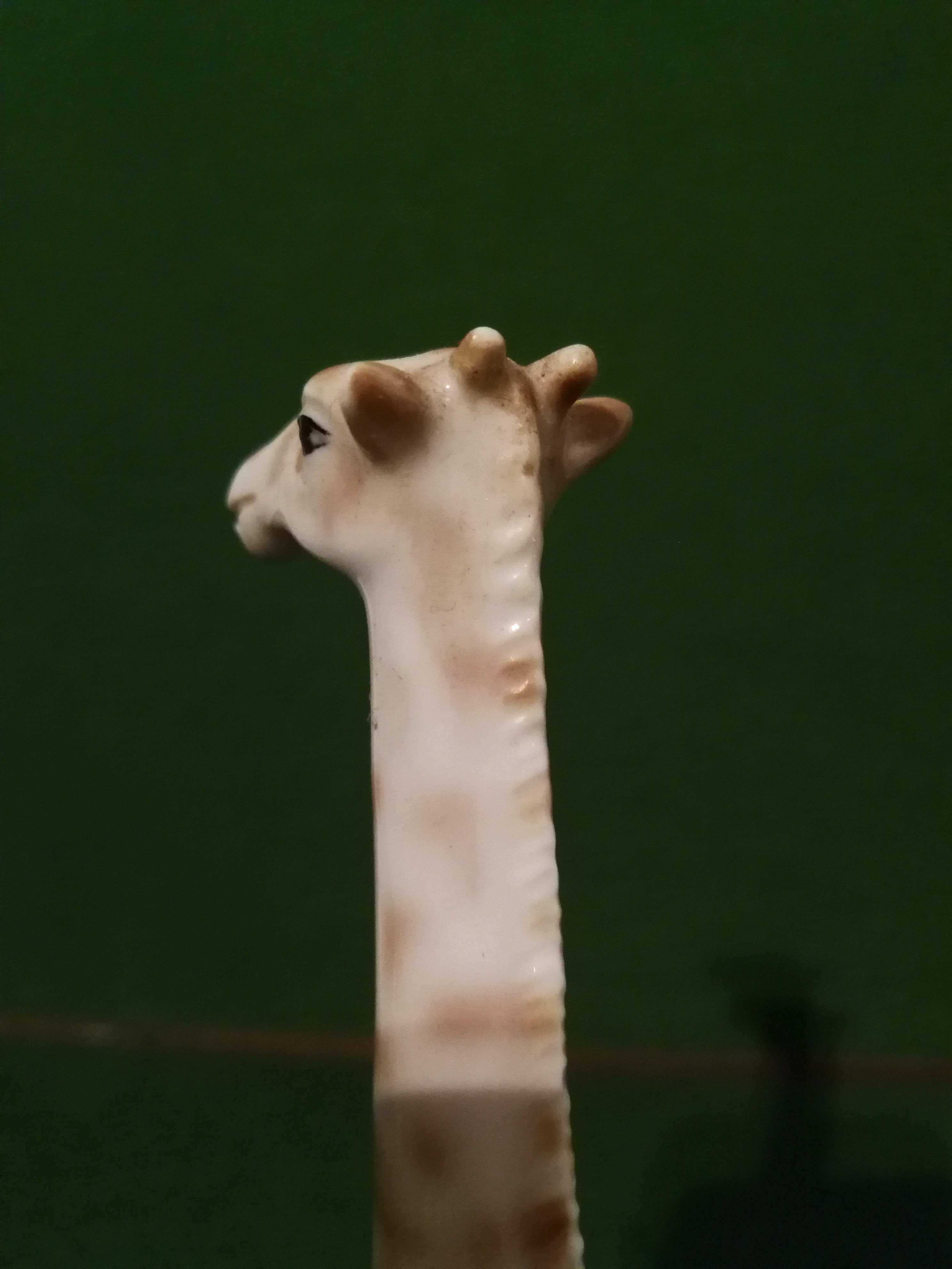 Rara girafa Art Déco da Sociedade de Porcelanas de Coimbra